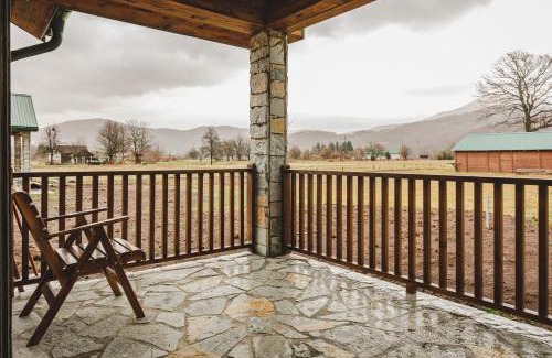 Mojkovac Ski Chalet | Eco Village & Chalets Green Heaven