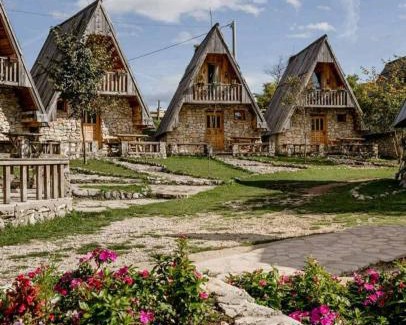 Poscenje Resort | Eco Village Nevidio