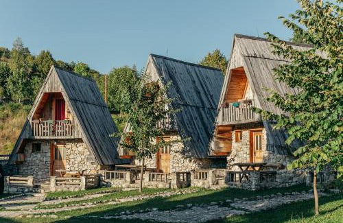 Poscenje Resort | Eco Village Nevidio