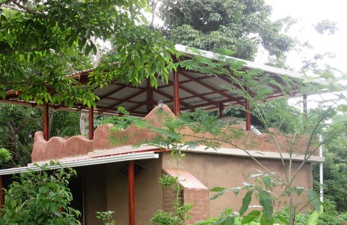 Santa Cruz House | Ecolodge in the jungle with view of the volcanoes - authentic experience