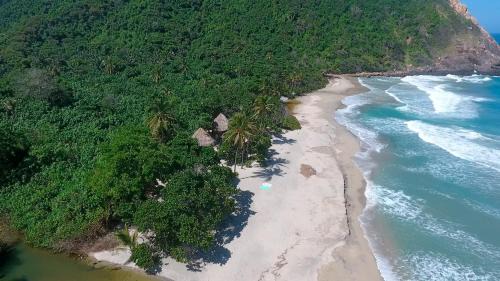 Santa Marta Hostel | Ecolodge Playa Brava Teyumakke