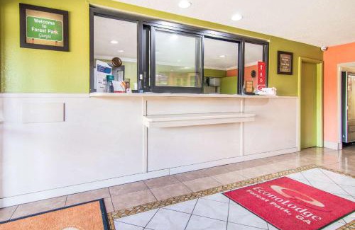 Forest Park Cabin | Econo Lodge Atlanta Airport East