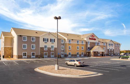 Burlington Hotel | Econo Lodge Burlington I-70