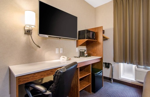 Fox Creek Hotel | Econo Lodge
