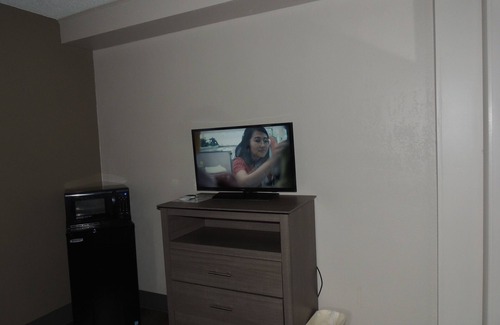 DeWitt Hotel | Econo Lodge Dewitt I-90