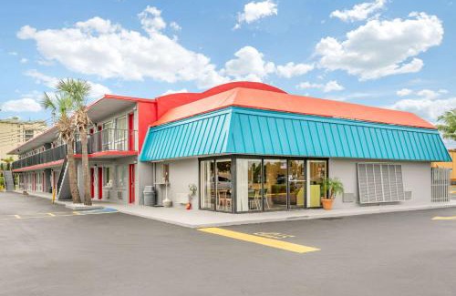 Fort Myers Cabin | Econo Lodge Fort Myers North