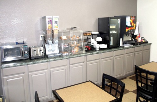 Franklin Hotel | Econo Lodge Franklin South