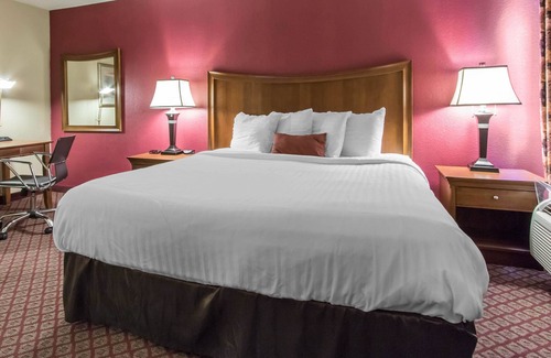 Joplin Hotel | Econo Lodge Inn & Suites Joplin