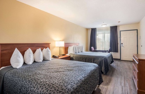 Lodi Hotel | Econo Lodge Inn & Suites Lodi - Wine Country Area