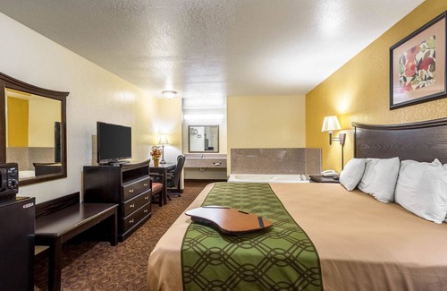 Searcy Hotel | Econo Lodge Inn & Suites Searcy