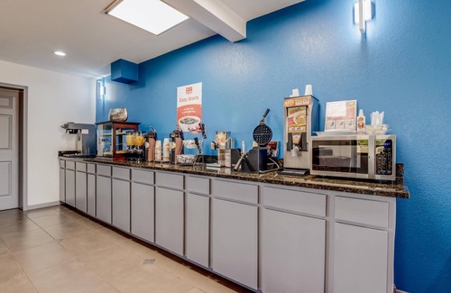 Enid Hotel | Econo Lodge Inn & Suites