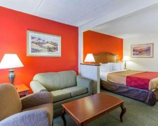 Griffin Hotel | Econo Lodge Inn & Suites