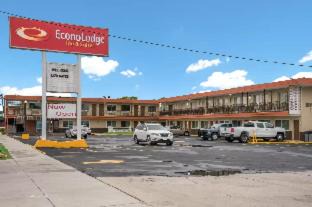Mason City Hotel | Econo Lodge Inn & Suites