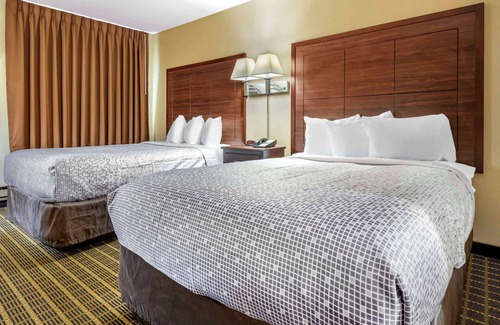 La Crosse Hotel | Econo Lodge La Crosse