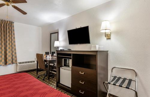 La Junta Hotel | Econo Lodge La Junta