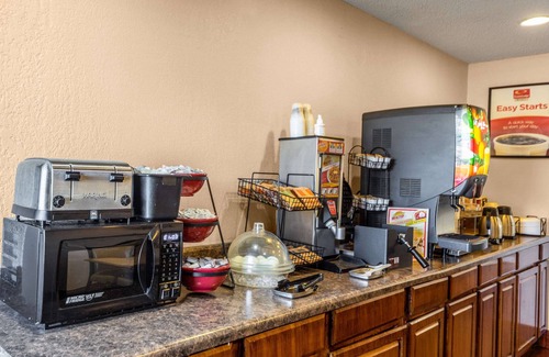 Meridian Hotel | Econo Lodge Meridian South