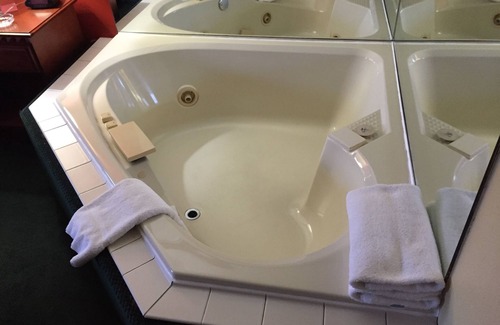 Norwalk Hotel | Econo Lodge Norwalk