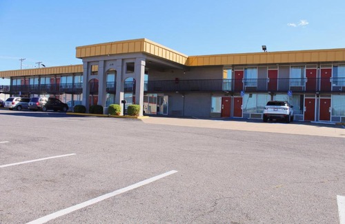 Paducah Hotel | Econo Lodge Paducah West I-24
