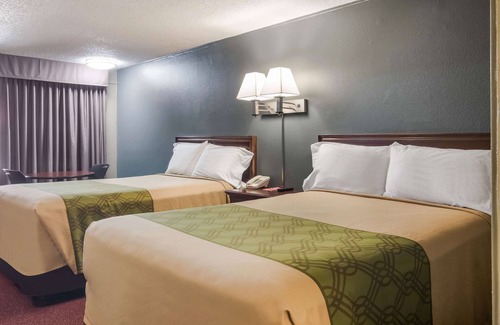 South Hills Hotel | Econo Lodge Pittsburgh I-79