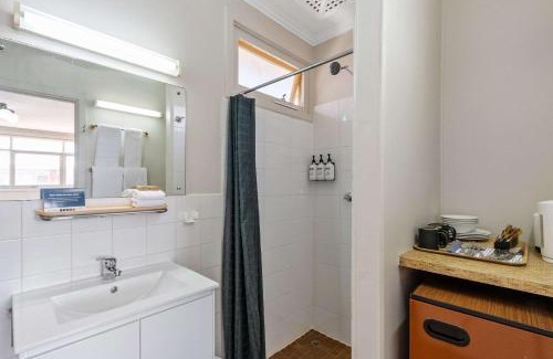 Davenport Cabin | Econo Lodge Port Augusta