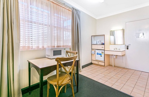 Hillvue Hotel | Econo Lodge Savannah Park Tamworth