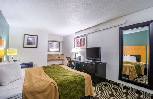 South Holland Hotel | Econo Lodge South Holland - Chicago Southland