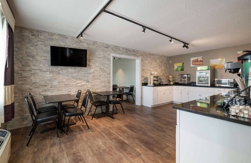 Danville Hotel | Econo Lodge