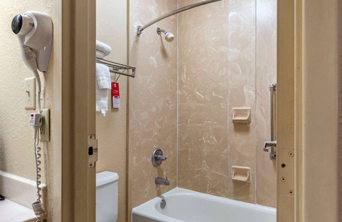 Cordele Hotel | Econo Lodge