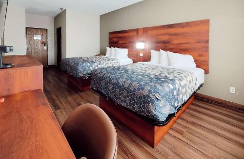 Fargo Cabin | Econo Lodge