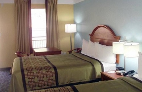 Fultondale Hotel | Econo Lodge