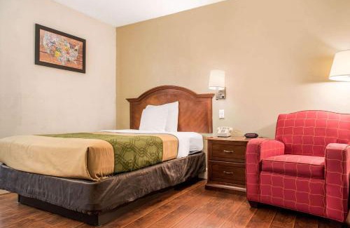 Holland Hotel | Econo Lodge