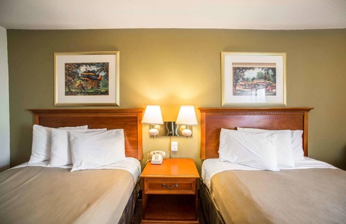 Marion Hotel | Econo Lodge