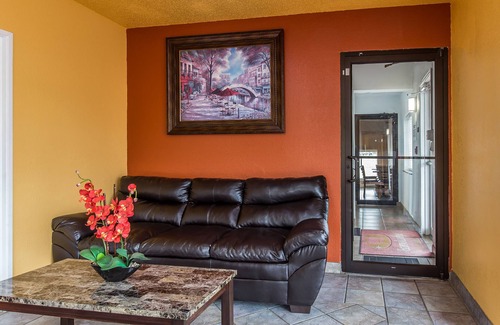 Rome Hotel | Econo Lodge