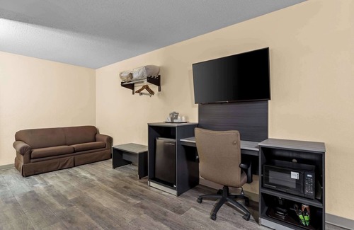 Santa Rosa Hotel | Econo Lodge
