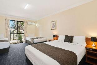 Waterford West Cabin | Econo Lodge Waterford