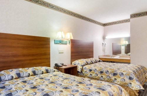 West Springfield Hotel | Econo Lodge West Springfield Hwy 5