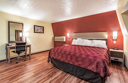 Worthington Hotel | Econo Lodge Worthington
