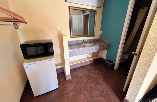 Pauls Valley Hotel | Economy Inn Express