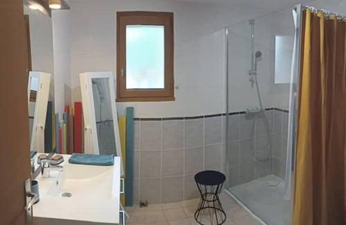 Colombier-le-Vieux Apartment | Ecrin de Verdure en Ardèche