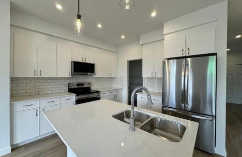 Division No. 10 Apartment | ED Phonix