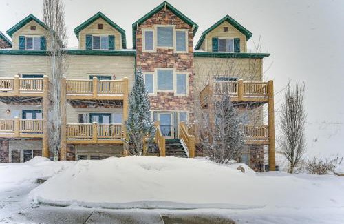 Eden Apartment | Eden Condo with Community Hot Tub, Close to Skiing