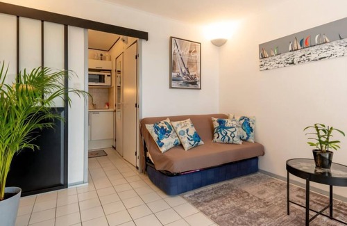 Saint-Pierre-Quiberon Apartment | Eden Plage by Interhome