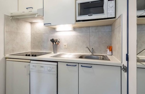 Saint-Pierre-Quiberon Apartment | Eden Plage by Interhome