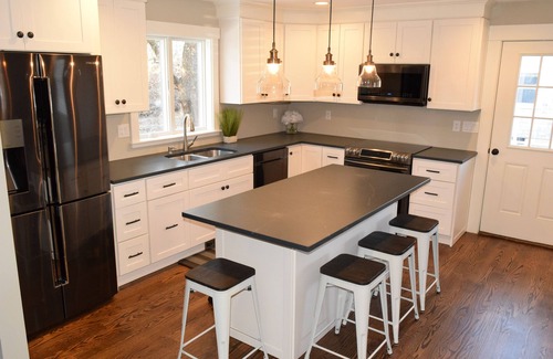 Katama House | EDGARTOWN/KATAMA 3 BR Sleeps 8 - Perfect for your family getaway!