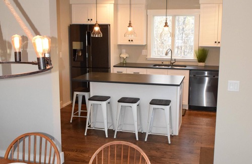 Katama House | EDGARTOWN/KATAMA 3 BR Sleeps 8 - Perfect for your family getaway!