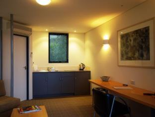 Coles Bay Resort | Edge of the Bay