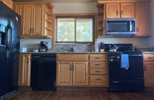 Tahoe Vista Apartment | Edgelake Beach Club