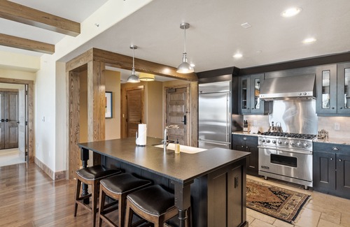 Steamboat Springs Condo | Edgemont 2703 Luxury On Mountain Condo With Ski-In/Ski-Out Access!