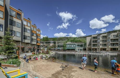 Lakeside Village House | Edgewater 1436 by SummitCove Lodging