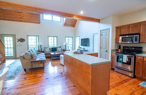 Dadeville House | Edgewater Escape | 3 Bed, 2 Bath